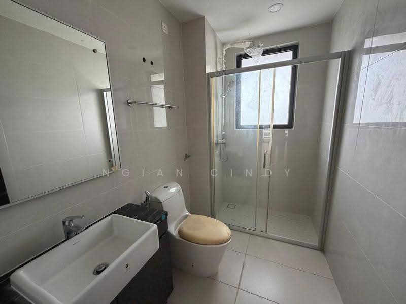 Pangsapuri untuk Dijual di Bay Point @ Country Garden Danga Bay - Ngian Cindy - Bathroom - PropertyGuru.com.my