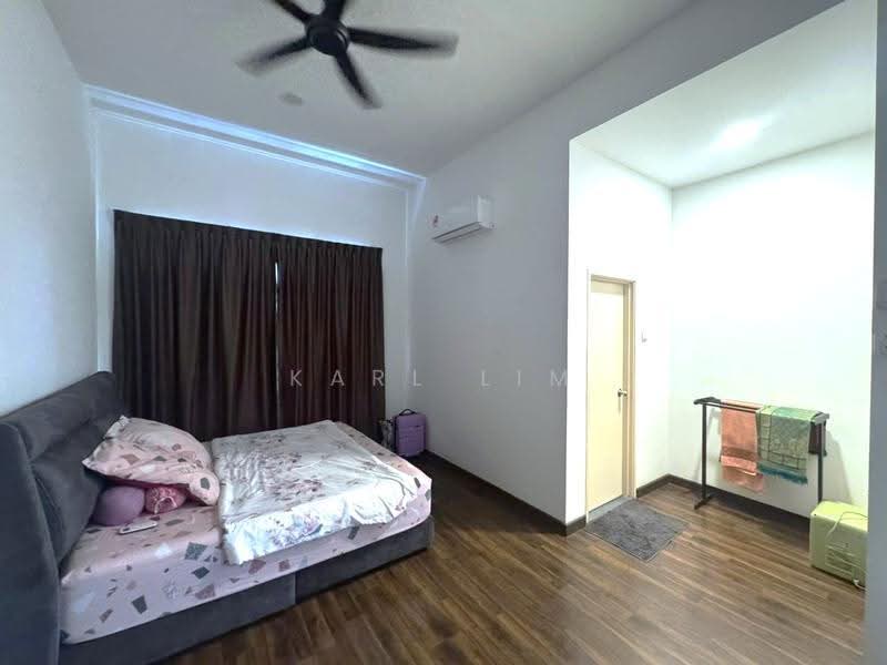 Semi-Detached House for Sale in Taman Desa Tebrau (Tebrau) - Karl Lim - Bedroom - PropertyGuru.com.my