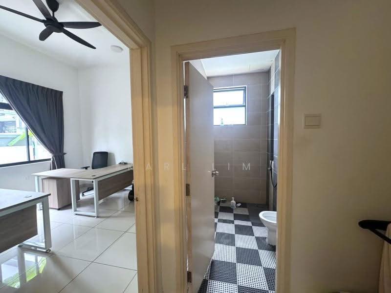 Semi-Detached House for Sale in Taman Desa Tebrau (Tebrau) - Karl Lim - Study - PropertyGuru.com.my