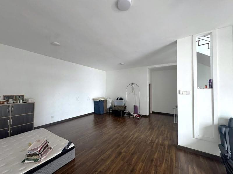 Semi-Detached House for Sale in Taman Desa Tebrau (Tebrau) - Karl Lim - Living Room - PropertyGuru.com.my
