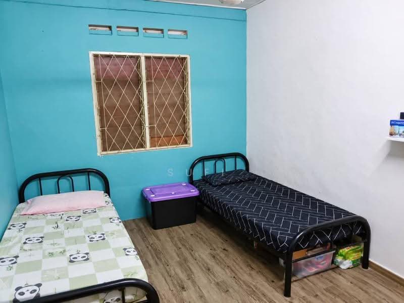 1-storey Terraced House for Sale in Taman Universiti (Skudai) - Sufi Norman - Bedroom - PropertyGuru.com.my