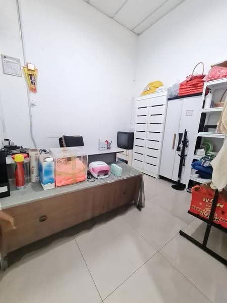 Retail Office untuk Dijual di Rasah Jaya (Rasah) - Marcus Yeow - Study - PropertyGuru.com.my