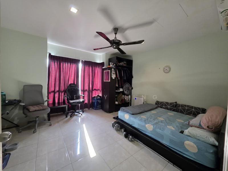 Kondominium untuk Dijual di Ken Damansara 2 - Betty Ning - Bedroom - PropertyGuru.com.my