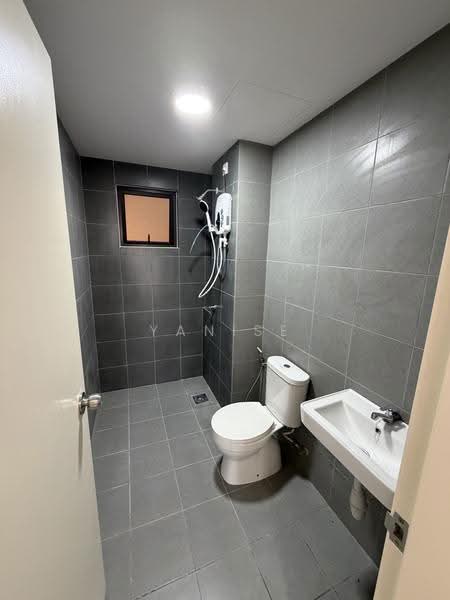 Kondominium untuk Disewa di Vierra Residence - Yanise Lee - Bathroom - PropertyGuru.com.my