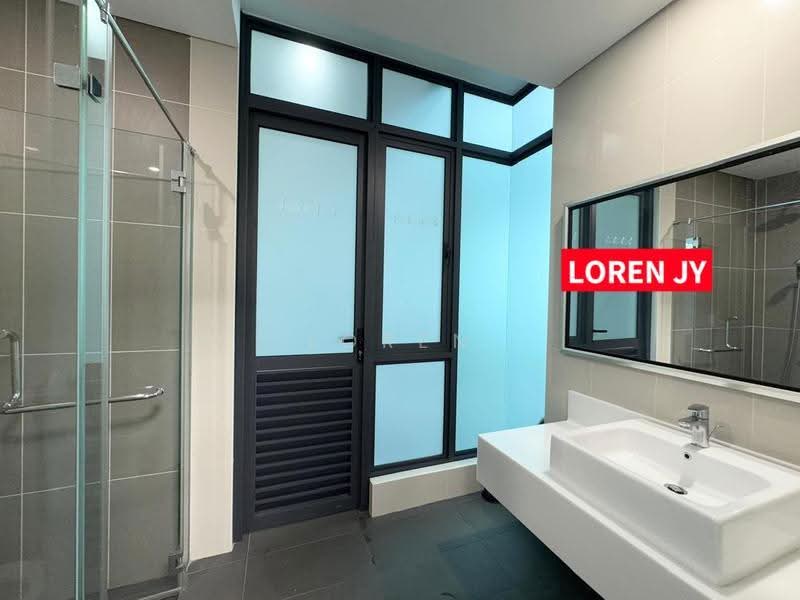Condominium for Rent at The LIGHT COLLECTION I - Loren Jia Ying - Bathroom - PropertyGuru.com.my
