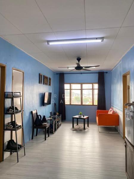 Flat for Sale at Pangsapuri Angkasa Indah - Firdaus Dauz - Living Room - PropertyGuru.com.my
