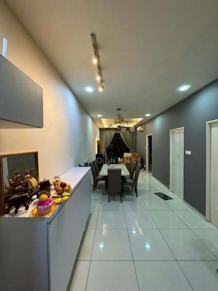 Service Residence for Sale at D'Summit Residences - Yvonne Lim - Dining Room - PropertyGuru.com.my