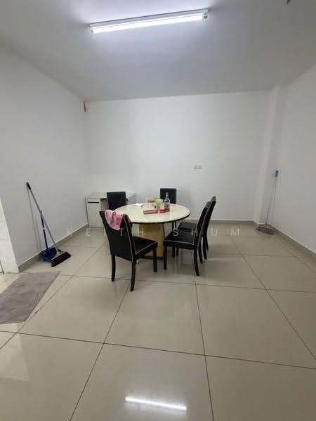 Rumah Kluster untuk Disewa di Skudai (Johor) - Keith Shum - Dining Room - PropertyGuru.com.my