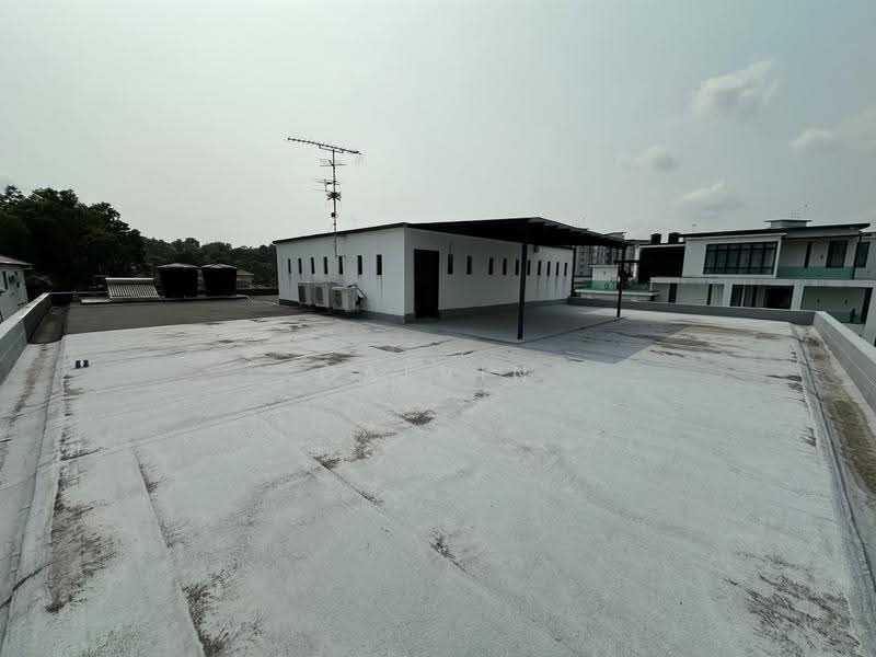 Bungalow House for Sale in Bandar Seri Alam (Masai) - Calvin Wong - Roof - PropertyGuru.com.my