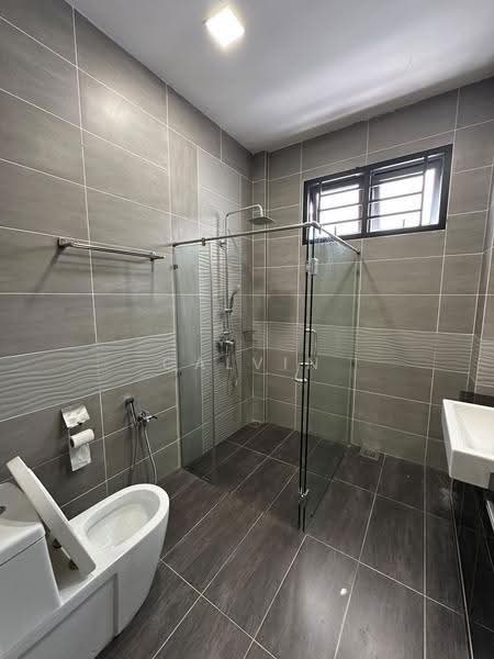 Bungalow House for Sale in Bandar Seri Alam (Masai) - Calvin Wong - Bathroom - PropertyGuru.com.my