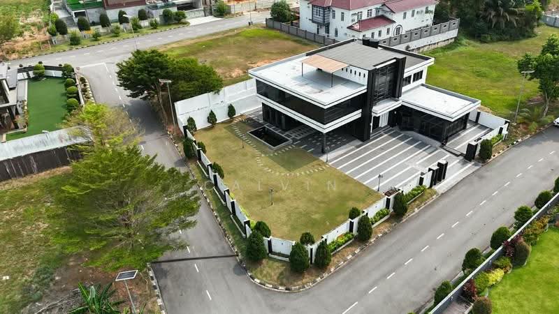 Bungalow House for Sale in Bandar Seri Alam (Masai) - Calvin Wong - Exterior - PropertyGuru.com.my