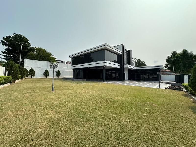 Bungalow House for Sale in Bandar Seri Alam (Masai) - Calvin Wong - Exterior - PropertyGuru.com.my