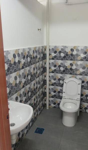 Shop / Office for Rent in Taman Sri Muda (Shah Alam) - Jason Yeong - Bathroom - PropertyGuru.com.my