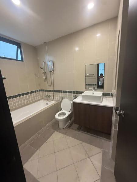 Kediaman Servis untuk Disewa di The Heritage Residence - Polly Lew - Bathroom - PropertyGuru.com.my