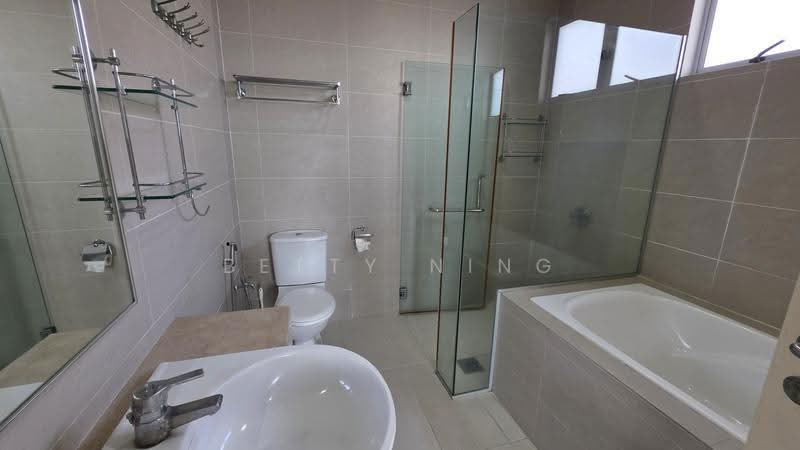 Kondominium untuk Dijual di Ken Damansara 2 - Betty Ning - Bathroom - PropertyGuru.com.my