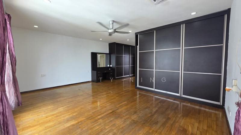 Kondominium untuk Dijual di Ken Damansara 2 - Betty Ning - Bedroom - PropertyGuru.com.my