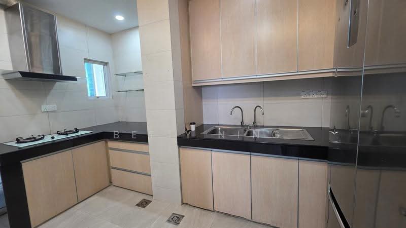 Kondominium untuk Dijual di Ken Damansara 2 - Betty Ning - Kitchen - PropertyGuru.com.my