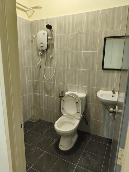 Pangsapuri untuk Disewa di Kayangan Apartment - Raymond Siow - Bathroom - PropertyGuru.com.my