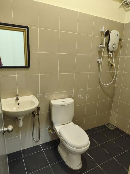 Pangsapuri untuk Disewa di Kayangan Apartment - Raymond Siow - Bathroom - PropertyGuru.com.my