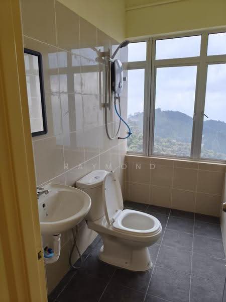 Pangsapuri untuk Disewa di Kayangan Apartment - Raymond Siow - Bathroom - PropertyGuru.com.my