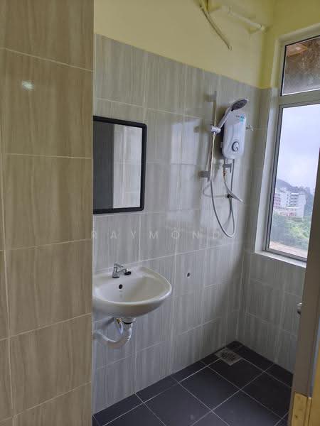 Pangsapuri untuk Disewa di Kayangan Apartment - Raymond Siow - Bathroom - PropertyGuru.com.my