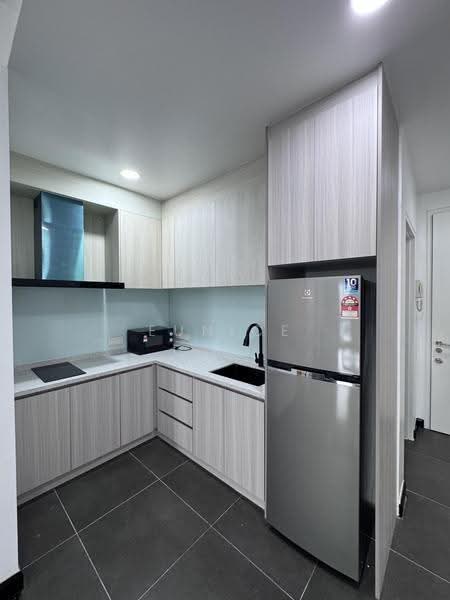 Apartment for Rent at V Residence Suites @ Sunway Velocity - Eunice Tay - Kitchen - PropertyGuru.com.my