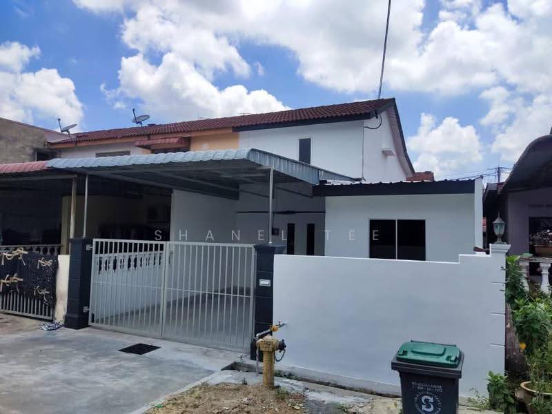 Rumah Teres 2-Tingkat untuk Dijual di Taman Kluang Barat (Kluang) - Shanel Tee - Exterior - PropertyGuru.com.my