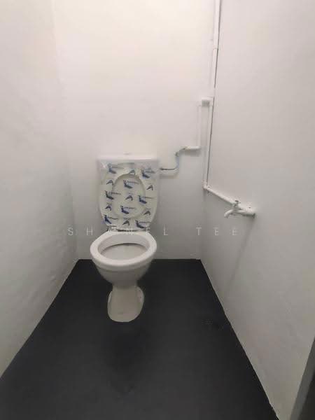Rumah Teres 2-Tingkat untuk Dijual di Taman Kluang Barat (Kluang) - Shanel Tee - Bathroom - PropertyGuru.com.my