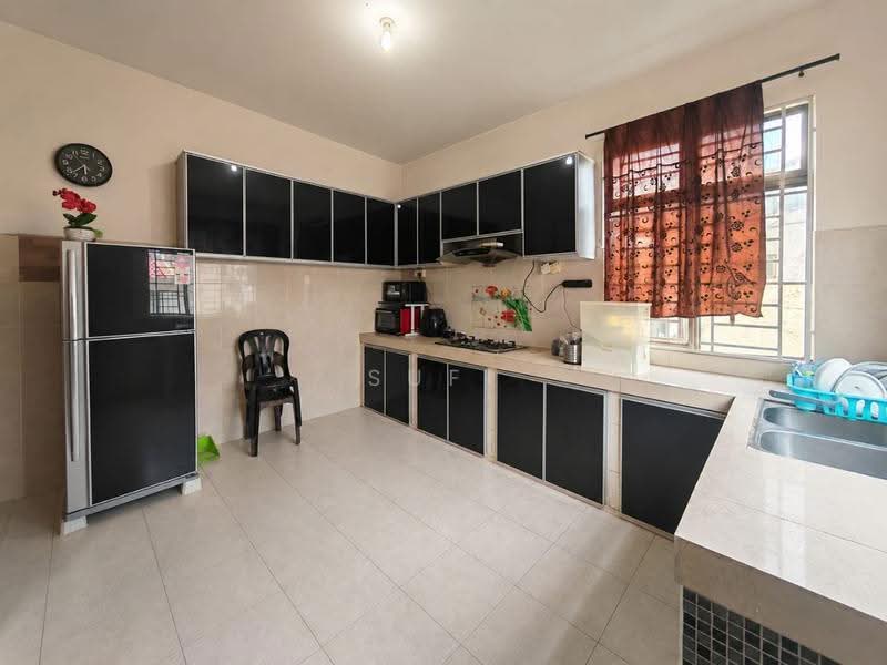 Rumah Berkembar untuk Dijual di Taman Saujana (Kluang) - Sufi Norman - Kitchen - PropertyGuru.com.my