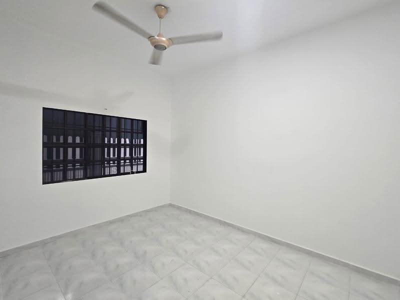 Rumah Berkembar untuk Dijual di Taman Sri Kluang (Kluang) - Shanel Tee - Interior - PropertyGuru.com.my