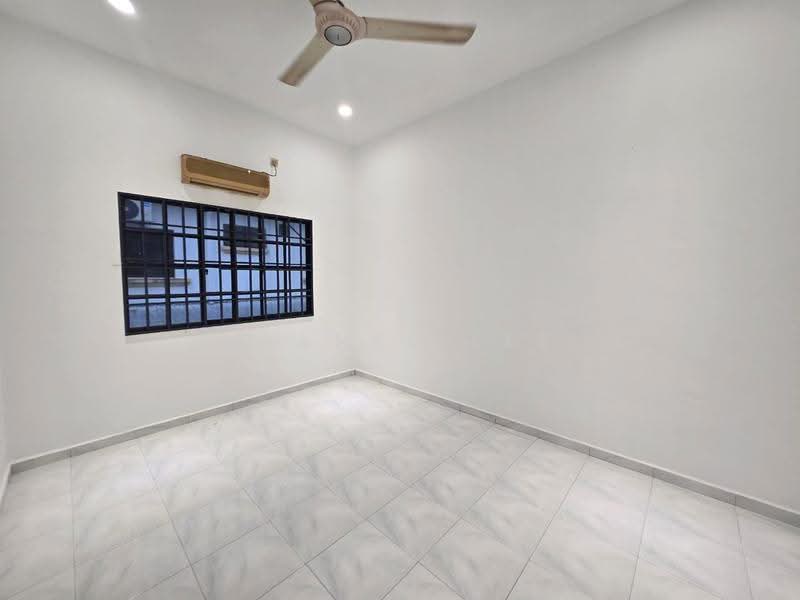 Rumah Berkembar untuk Dijual di Taman Sri Kluang (Kluang) - Shanel Tee - Interior - PropertyGuru.com.my