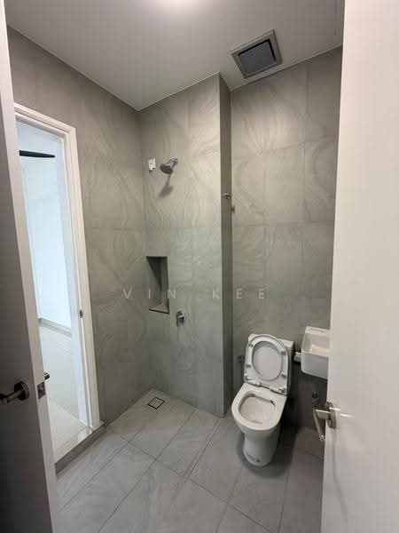 Rumah Kluster untuk Dijual di Setia Tropika (Johor Bahru) - VIN Kee - Bathroom - PropertyGuru.com.my