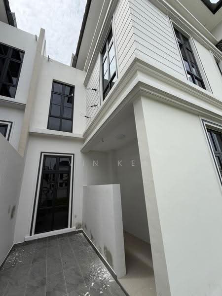 Rumah Kluster untuk Dijual di Setia Tropika (Johor Bahru) - VIN Kee - Exterior - PropertyGuru.com.my