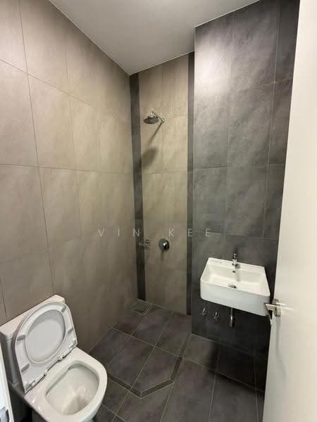 Rumah Kluster untuk Dijual di Setia Tropika (Johor Bahru) - VIN Kee - Bathroom - PropertyGuru.com.my