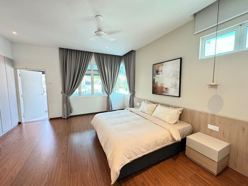 Bungalow House untuk Disewa di Bemban (Melaka) - Chin Siang Fong - Master Bedroom - PropertyGuru.com.my