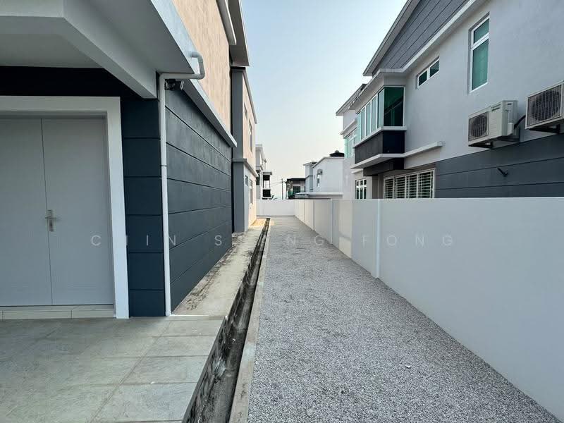 Bungalow House untuk Disewa di Bemban (Melaka) - Chin Siang Fong - Exterior - PropertyGuru.com.my