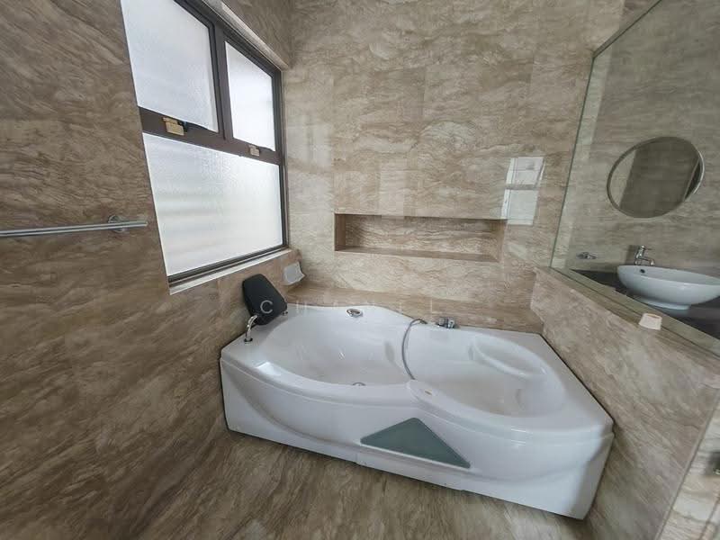 Bungalow House for Rent in Valencia (Sungai Buloh) - Chanel Lee - Bathroom - PropertyGuru.com.my