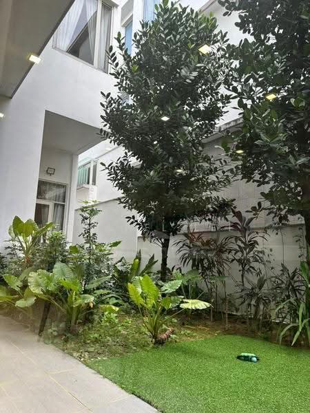 Rumah Banglo untuk Disewa di Valencia (Sungai Buloh) - Chanel Lee - Garden - PropertyGuru.com.my