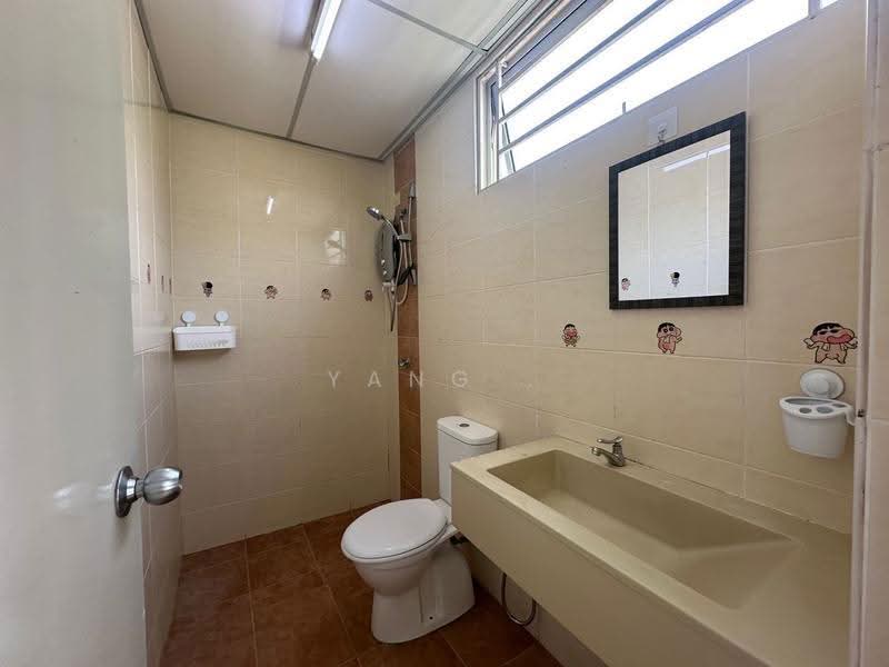 Kondominium untuk Disewa di Platinum Lake PV 13 - Yang . - Bathroom - PropertyGuru.com.my