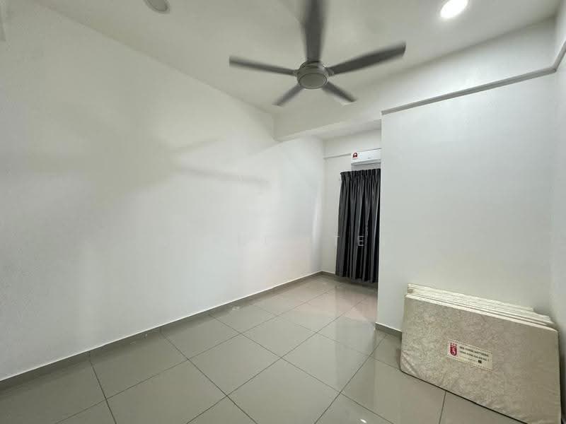Rumah Teres 2-Tingkat untuk Dijual di Taman Pura Kencana (Batu Pahat) - Shanel Tee - Bedroom - PropertyGuru.com.my