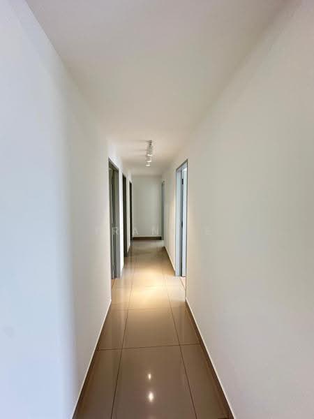 Kediaman Servis untuk Dijual di M Luna - Frankie Ong - Corridor - PropertyGuru.com.my