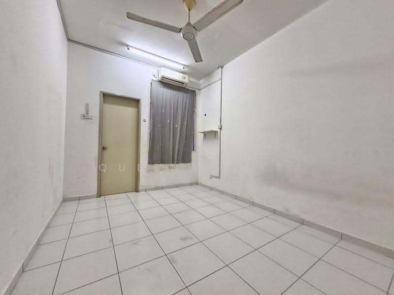 Rumah Teres 2-Tingkat untuk Dijual di Taman Desa Tebrau (Tebrau) - Queena Thye - Interior - PropertyGuru.com.my