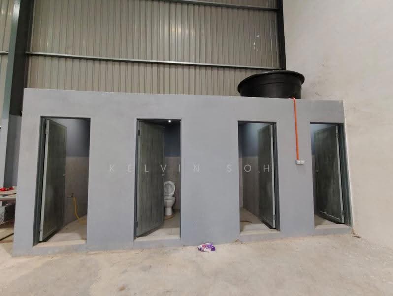 Factory for Rent in Tanjung Malim (Perak) - Kelvin Soh - Bathroom - PropertyGuru.com.my