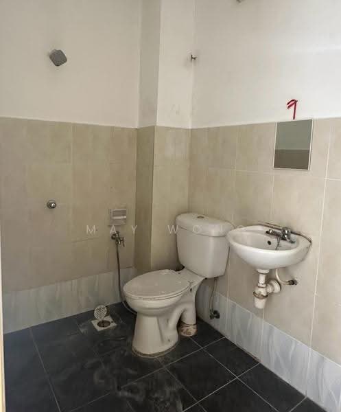 Rumah Teres 2-Tingkat untuk Disewa di Puchong (Selangor) - May Wong - Bathroom - PropertyGuru.com.my