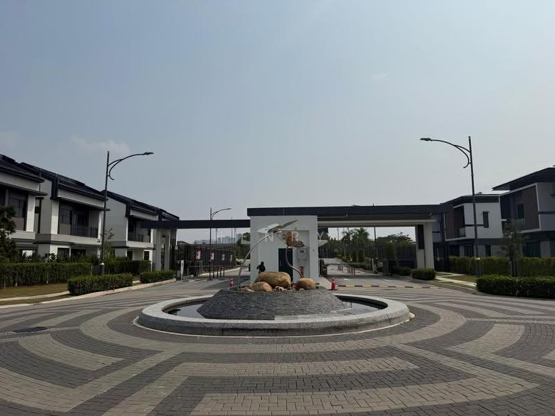 Semi-Detached House for Sale in Cyberjaya (Selangor) - Henry Liew - Exterior - PropertyGuru.com.my