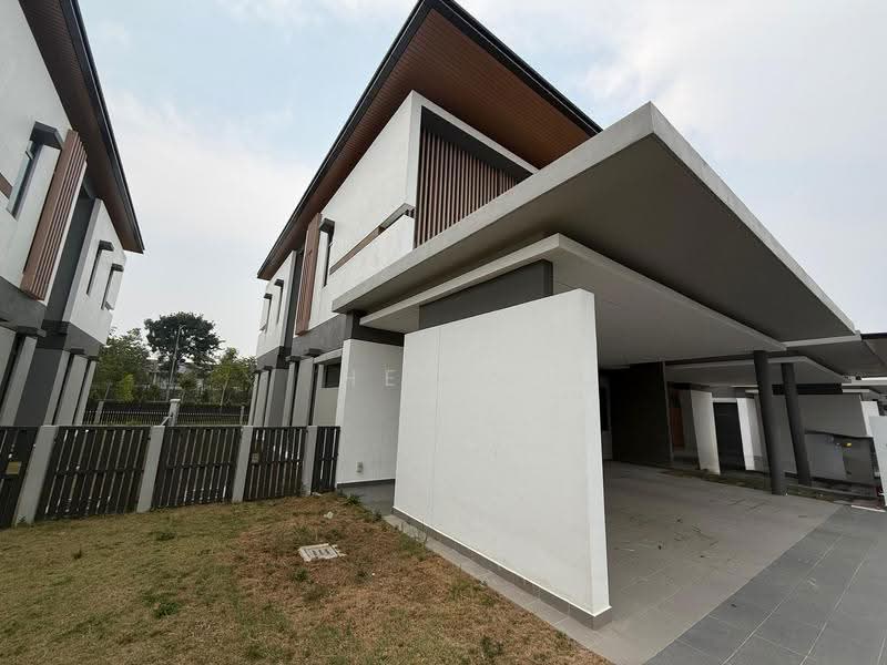 Semi-Detached House for Sale in Cyberjaya (Selangor) - Henry Liew - Exterior - PropertyGuru.com.my
