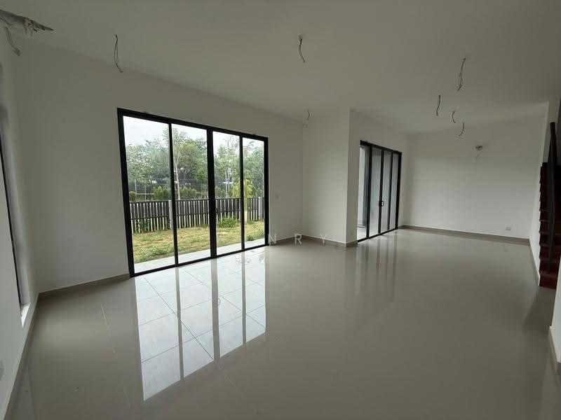 Semi-Detached House for Sale in Cyberjaya (Selangor) - Henry Liew - Living Room - PropertyGuru.com.my