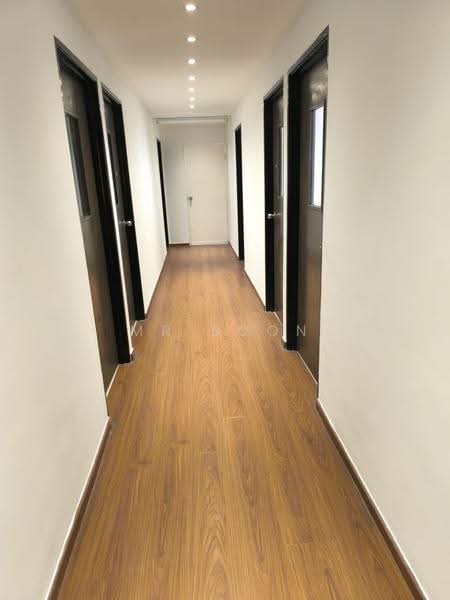 Shop / Office untuk Disewa di Putra Nilai (Nilai) - Mr Soon - Corridor - PropertyGuru.com.my
