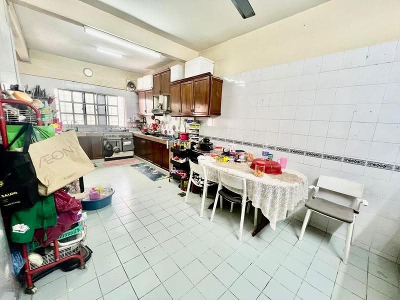 Rumah Teres 2-Tingkat untuk Dijual di Bandar Sri Damansara (Selangor) - Ibrahim Iderus - Kitchen - PropertyGuru.com.my
