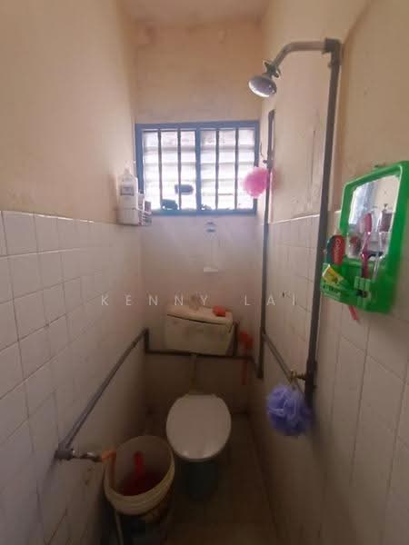Flat for Sale at Taman Kosas - Kenny Lai - Bathroom - PropertyGuru.com.my